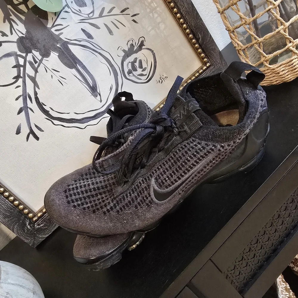 Nike Big Kids 5y Air Vapormax 2021 Flyknit Black Gray Sneakers